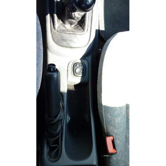 daewoo nubira berlina del año 1999