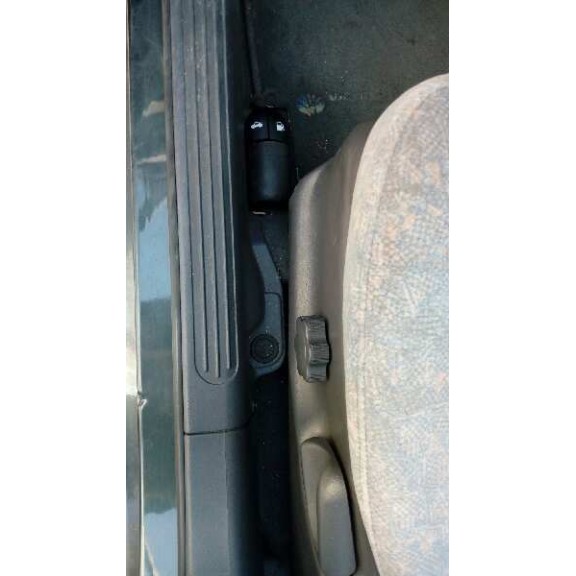 daewoo nubira berlina del año 1999