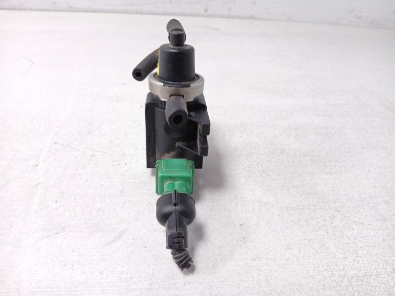 Recambio de valvula aire adicional para tata safari 2.2 referencia OEM IAM 72190319  