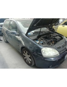 volkswagen golf v berlina (1k1) del año 2005 2