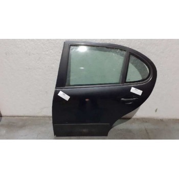 PUERTA TRASERA IZQUIERDA NEGRA 