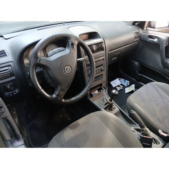 opel astra g sedán (t98) del año 2004