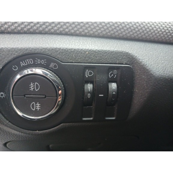 Recambio de mando luces para chevrolet cruze (j300) 2.0 cdi referencia OEM IAM   