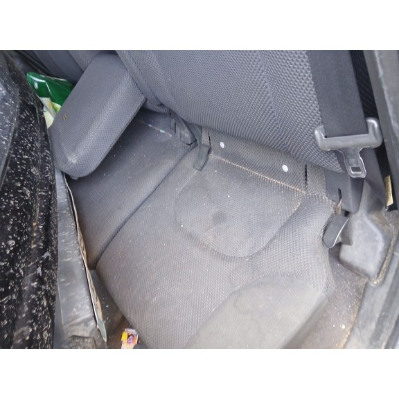 Recambio de asientos traseros para nissan navara np300 (d40) 2.5 dci 4wd referencia OEM IAM   