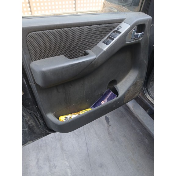 Recambio de guarnecido puerta delantera izquierda para nissan navara np300 (d40) 2.5 dci 4wd referencia OEM IAM   