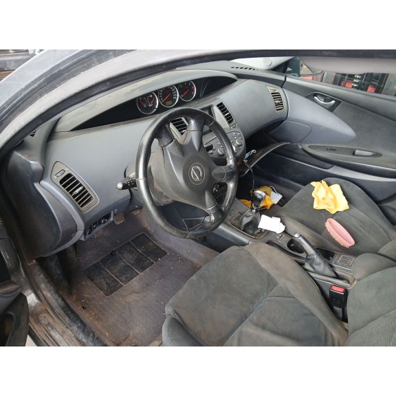 nissan primera (p12) del año 2004