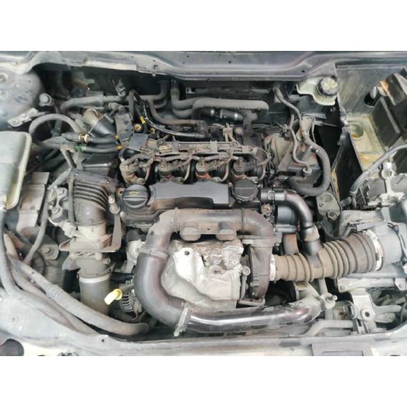 volvo s40 berlina del año 2005