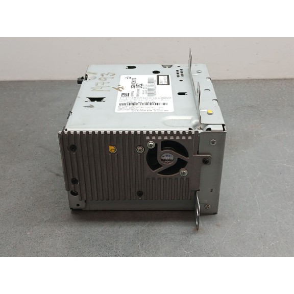 Recambio de sistema audio / radio cd para chevrolet cruze hatchback lt+ referencia OEM IAM 22800670 caja 