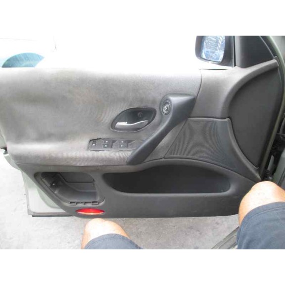 renault laguna ii grandtour (kg0) del año 2003