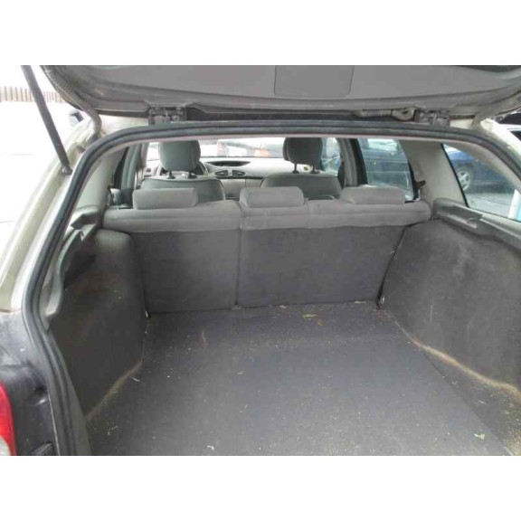 renault laguna ii grandtour (kg0) del año 2003