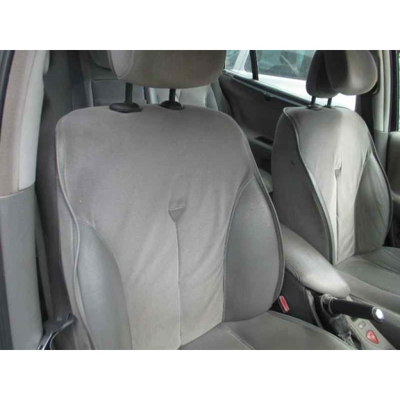 renault laguna ii grandtour (kg0) del año 2003