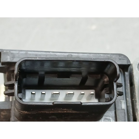 Recambio de elevalunas delantero izquierdo para kia rio 1.0 t-gdi hybrid referencia OEM IAM 82450h8010 6 pines 