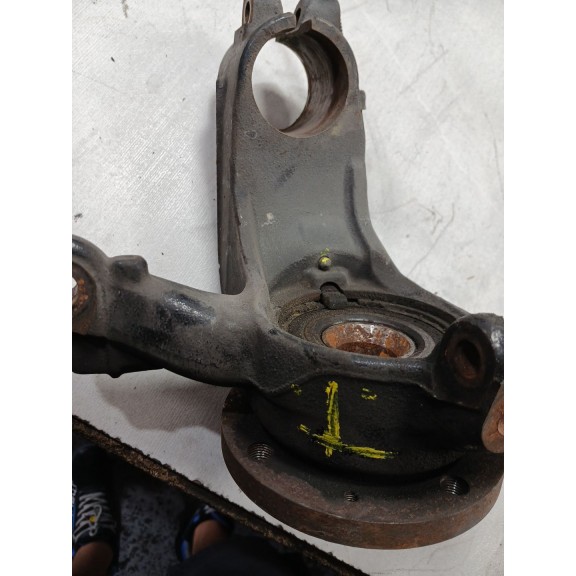 Recambio de mangueta delantera izquierda para peugeot 208 1.6 blue-hdi fap referencia OEM IAM SR ABS 