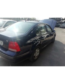 volkswagen bora berlina (1j2) del año 2001