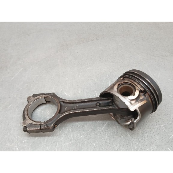 Recambio de piston para hyundai i40 i (vf) 1.7 crdi referencia OEM IAM D4FE x1 con biela