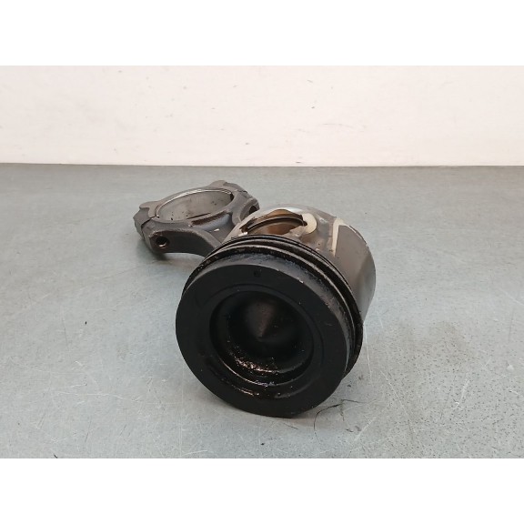 Recambio de piston para hyundai i40 i (vf) 1.7 crdi referencia OEM IAM D4FE x1 con biela