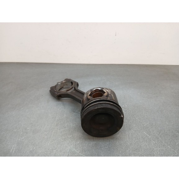 Recambio de piston para hyundai i40 i (vf) 1.7 crdi referencia OEM IAM D4FE x1 con biela