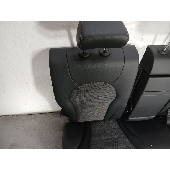 Recambio de asientos traseros para mercedes-benz clase c w205 c200 bluetec referencia OEM IAM   