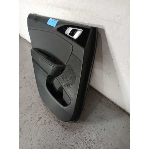 Recambio de guarnecido puerta trasera izquierda para kia ceed gt line referencia OEM IAM   
