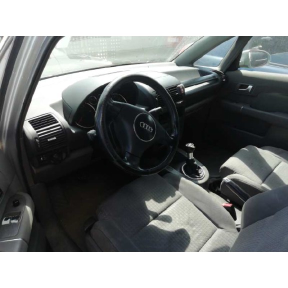 audi a2 (8z) del año 2002