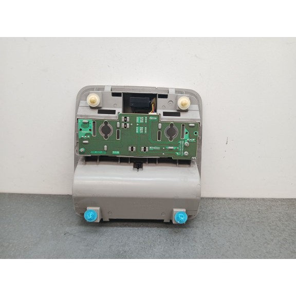 Recambio de luz interior para toyota auris active referencia OEM IAM   
