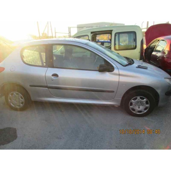 peugeot 206 berlina del año 1999
