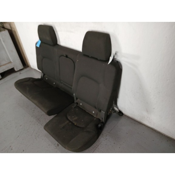 Recambio de asientos traseros para nissan navara np300 (d40) 2.5 dci 4wd referencia OEM IAM   