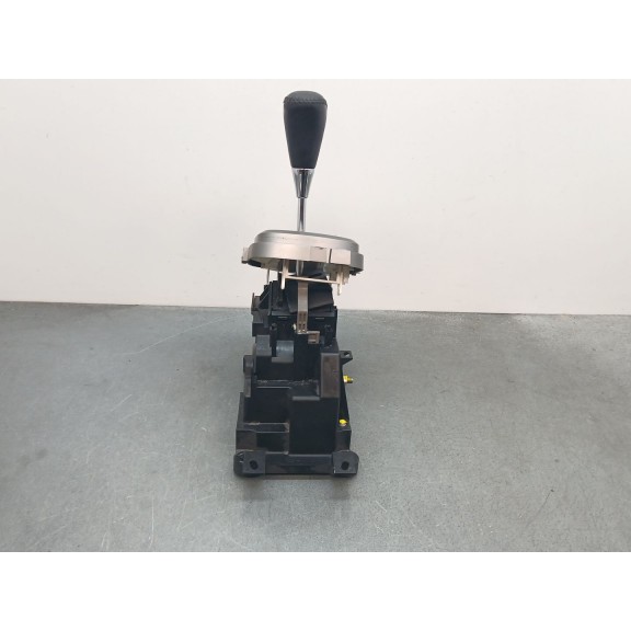 Recambio de palanca cambio para toyota yaris active referencia OEM IAM 8945152020 SELECTOR AUTO