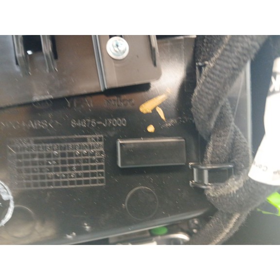 Recambio de consola central para kia ceed gt line referencia OEM IAM 84675j7000 guantera 