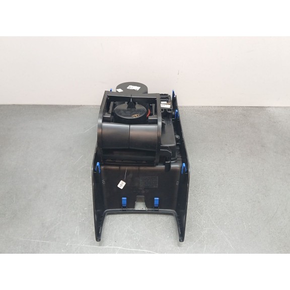 Recambio de consola central para kia ceed gt line referencia OEM IAM 84620j7000 93310j7000 palanca freno mano 