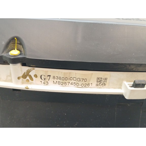 Recambio de cuadro instrumentos para toyota yaris active referencia OEM IAM 838000dg70  