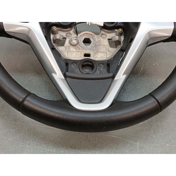 Recambio de volante para ford fiesta (ccn) trend referencia OEM IAM c1bb3600ea3z buen estado 