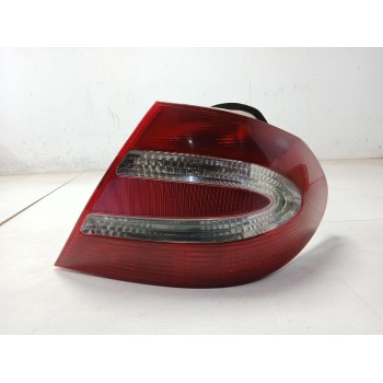 PILOTO TRASERO DERECHO A2098200677 