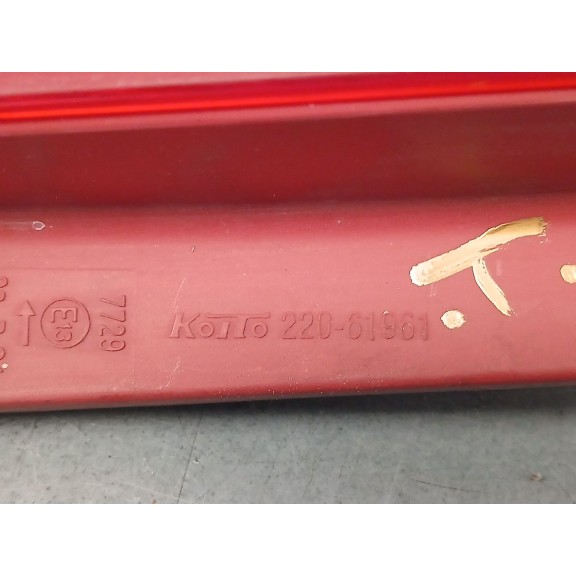 Recambio de piloto trasero izquierdo para mazda premacy (cp) 2.0 turbodiesel cat referencia OEM IAM 22061961  