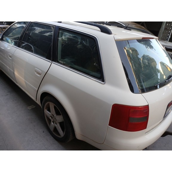 audi a6 c5 avant (4b5) del año 2001
