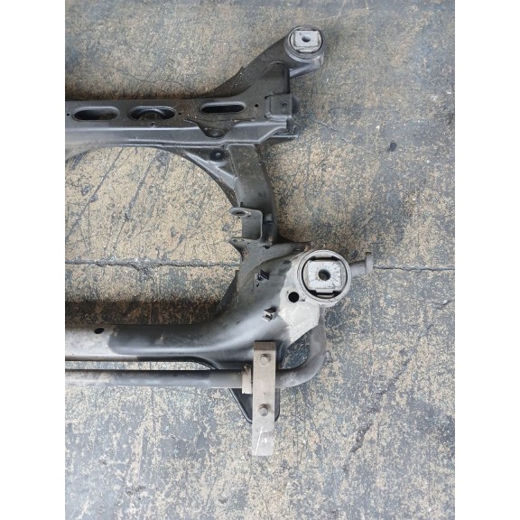 Recambio de puente delantero para volkswagen touareg (7la) v6 referencia OEM IAM   