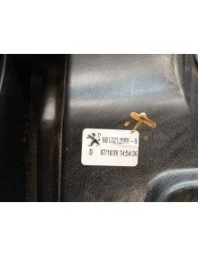 Recambio de elevalunas delantero derecho para toyota proace verso referencia OEM IAM 9817217680 9817212080 2 pines 2