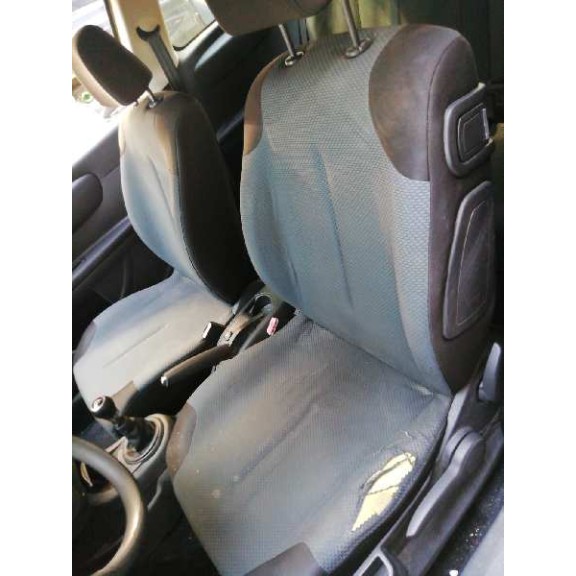 citroën c4 coupe del año 2006