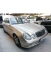 mercedes-benz clase e (w211) berlina del año 2004
