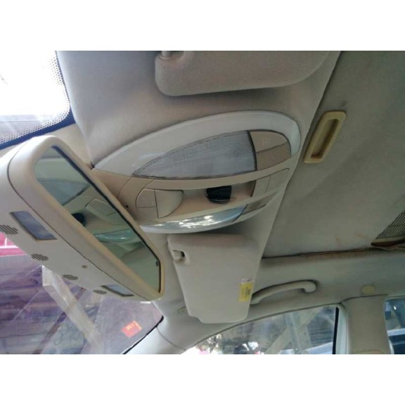 mercedes-benz clase e (w211) berlina del año 2004