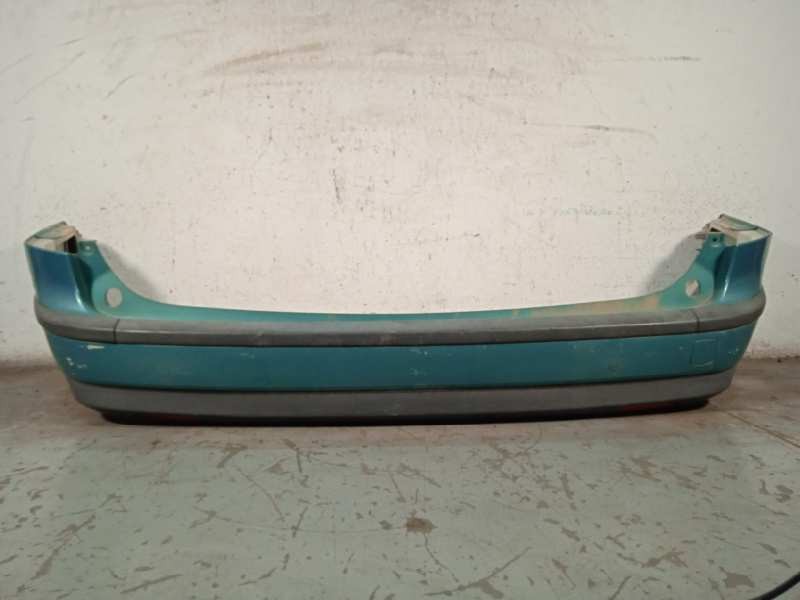 Recambio de paragolpes trasero para ford focus sportbreak (cap) ghia referencia OEM IAM  VERDE 