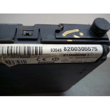 Recambio de centralita bsi para renault megane ii berlina 5p confort authentique referencia OEM IAM 8200305575  