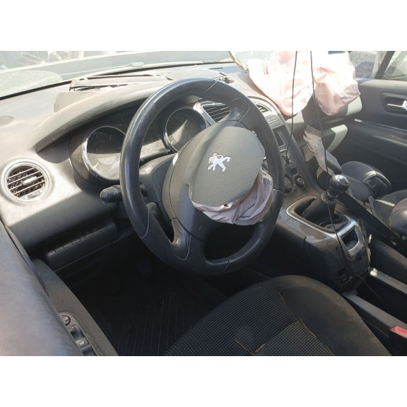 peugeot 5008 (0u_, 0e_) del año 2012