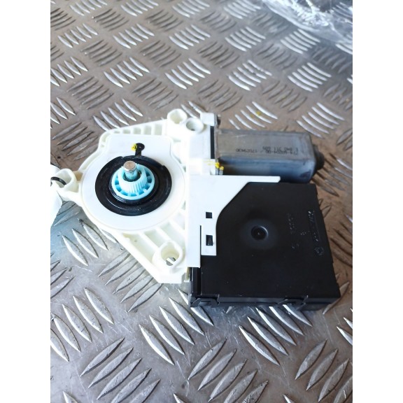 Recambio de motor elevalunas delantero izquierdo para seat leon (1p1) 1.6 referencia OEM IAM   