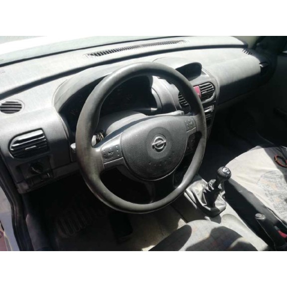 opel corsa c del año 2003