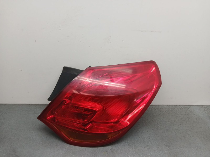 Recambio de piloto trasero derecho para opel astra j (p10) 1.6 cdti (68) referencia OEM IAM   