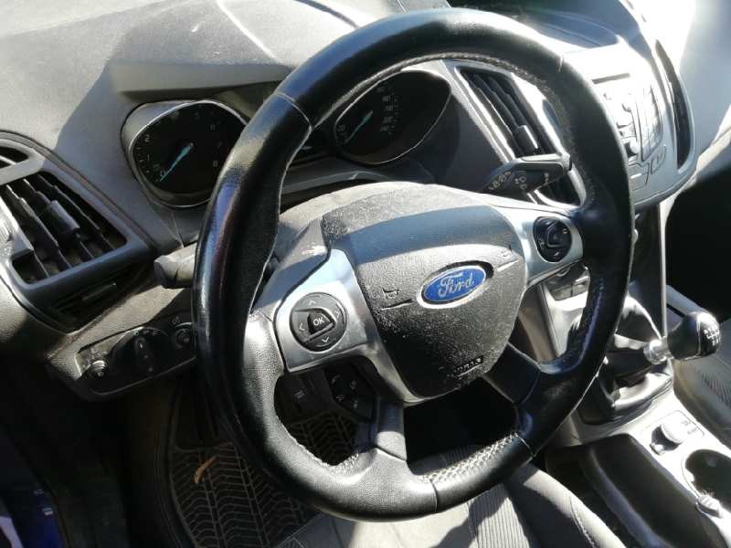 Recambio de volante para ford kuga (cbs) titanium referencia OEM IAM  SIN AIRBAG 