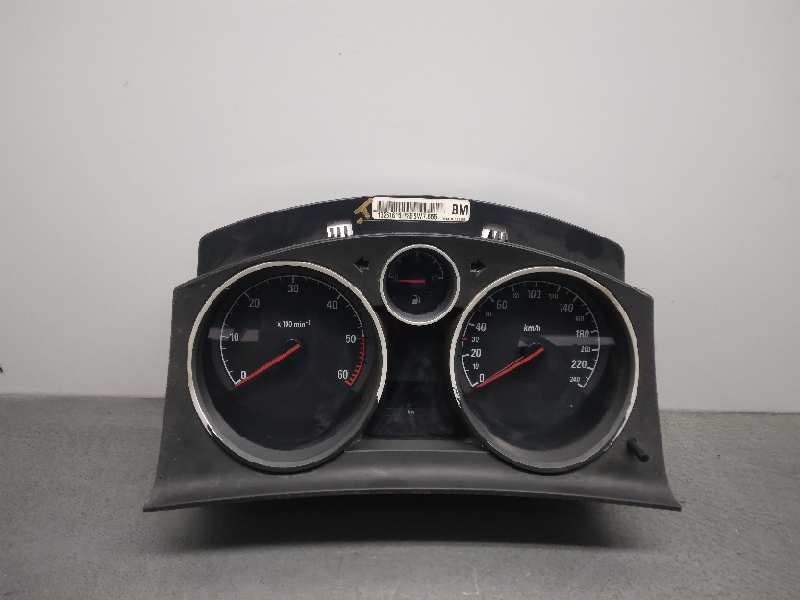 Recambio de cuadro instrumentos para opel zafira b 1.9 cdti referencia OEM IAM 13251615  