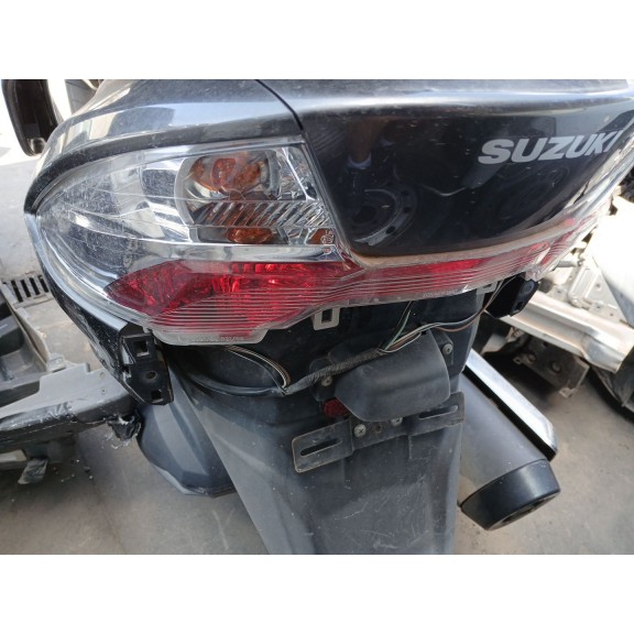 Recambio de piloto trasero central para suzuki an 400 / burgman burgman 400 lux referencia OEM IAM   