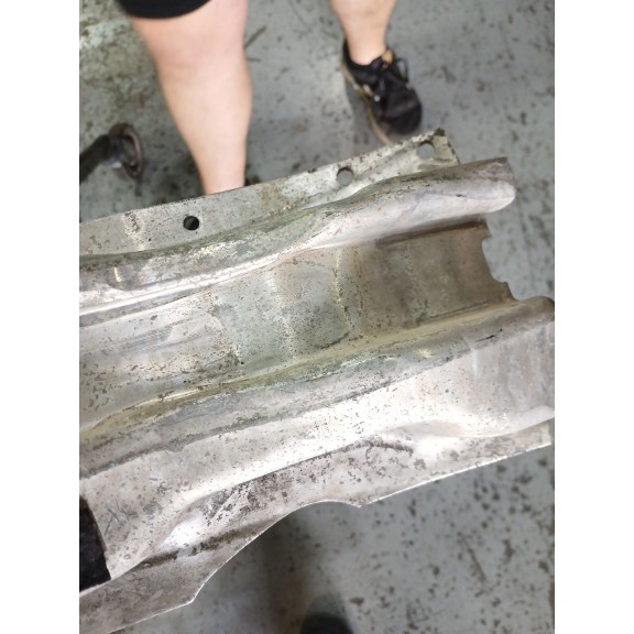 Recambio de refuerzo paragolpes trasero para audi a4 avant (8e) 2.0 tdi referencia OEM IAM   